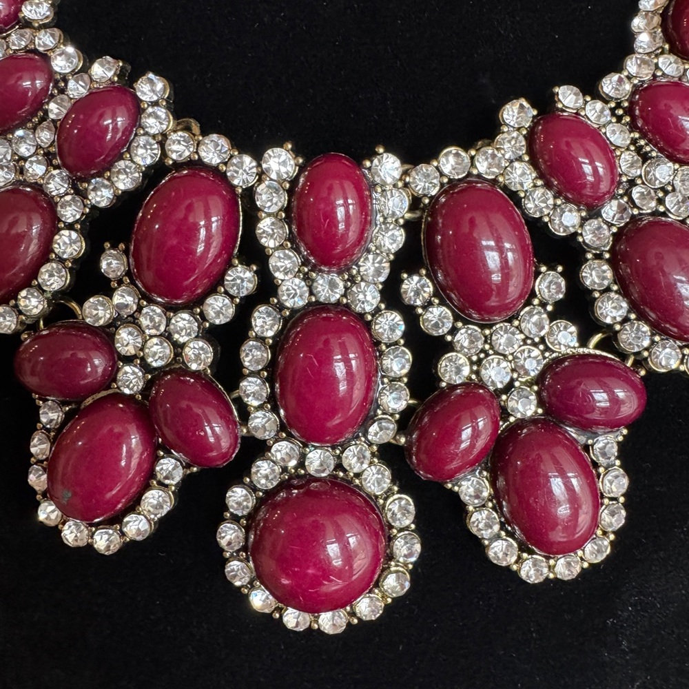 Elegant Dark Wine Red and Silver Statement Necklace Exc Cond.No Flaws - Picture 3 of 5